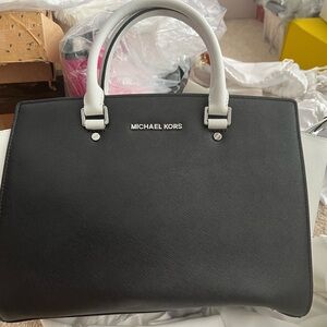 Michael Kors satchel leather bag